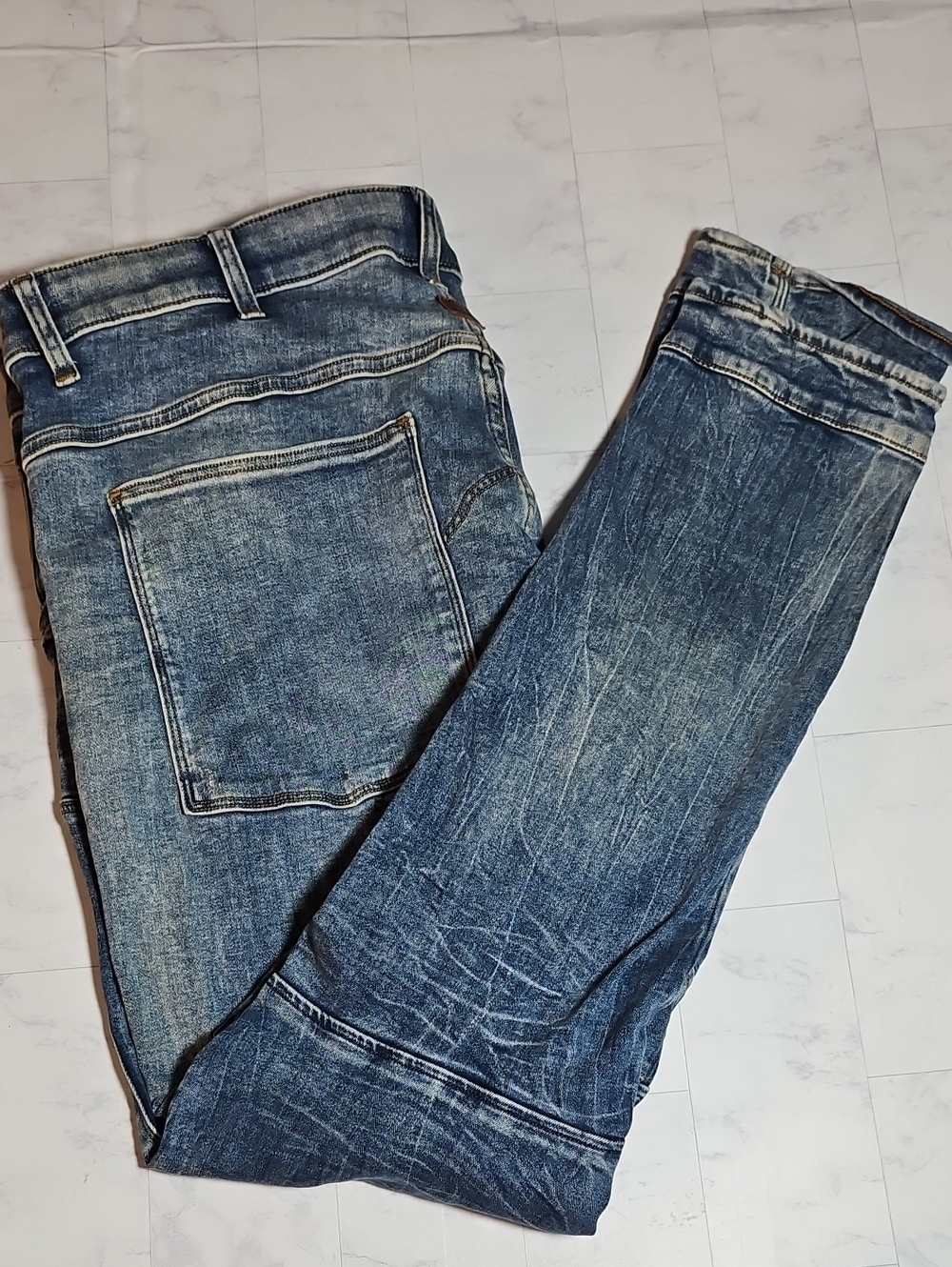 Slim Fit Men's Distressed Blue Denim Jeans